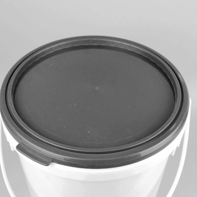 PP Material White Food Grade Buckets Leakproof Airproof Pail With Lid