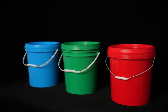 5 Gallon Plastic Storage Bucket with Handle and Lid