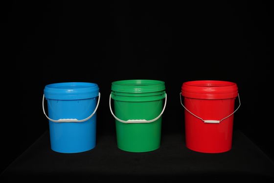 Multi Purpose Metal Handled Lubricant Bucket For Easy Pouring
