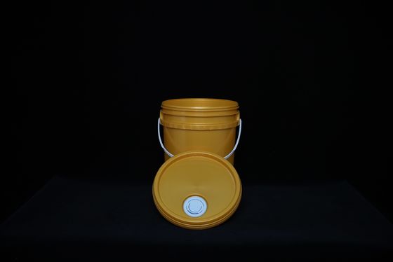 Metal Handle Leakproof Plastic Paint Bucket With Snap On Lid